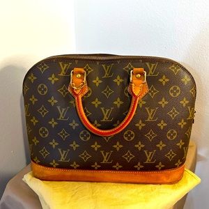💯% Authentic Louis Vuitton Alma 30